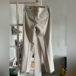 Express gingham pattern pant in light gray and white.